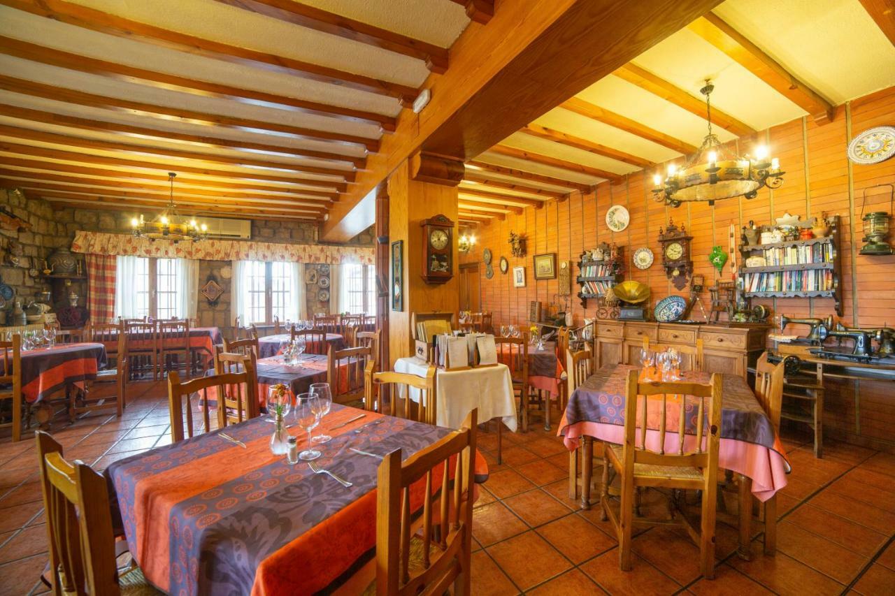 Hotel Mavi La Cabrera Bagian luar foto