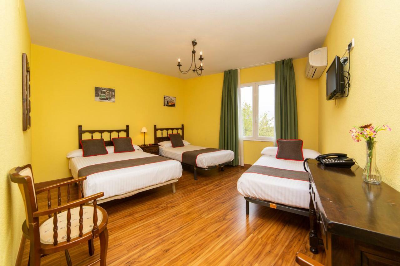 Hotel Mavi La Cabrera Bagian luar foto